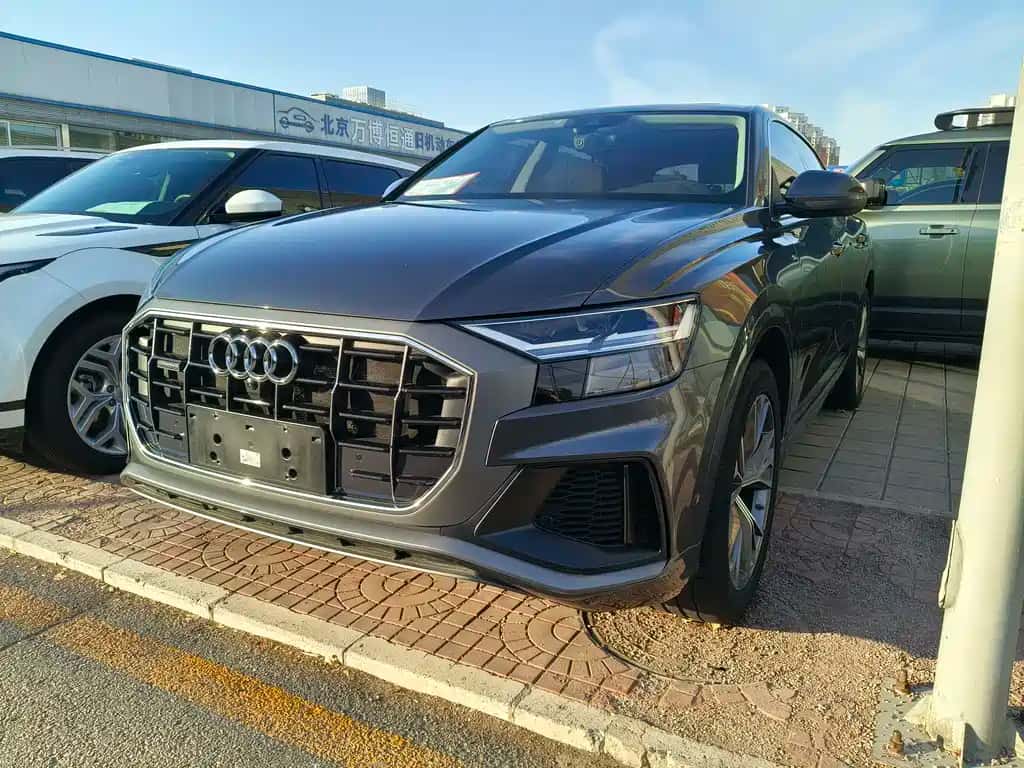 Audi Audi Q8