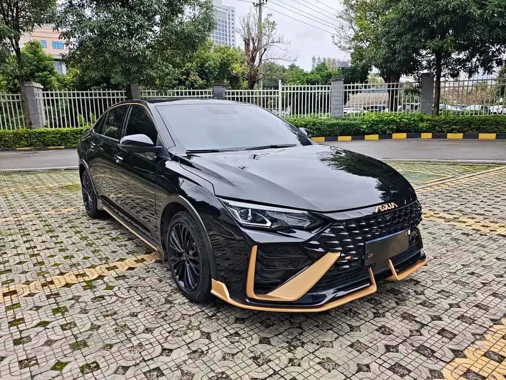Dongfeng Fengshen Yixuan MAX