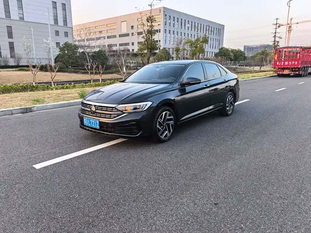 Volkswagen Sagitar
