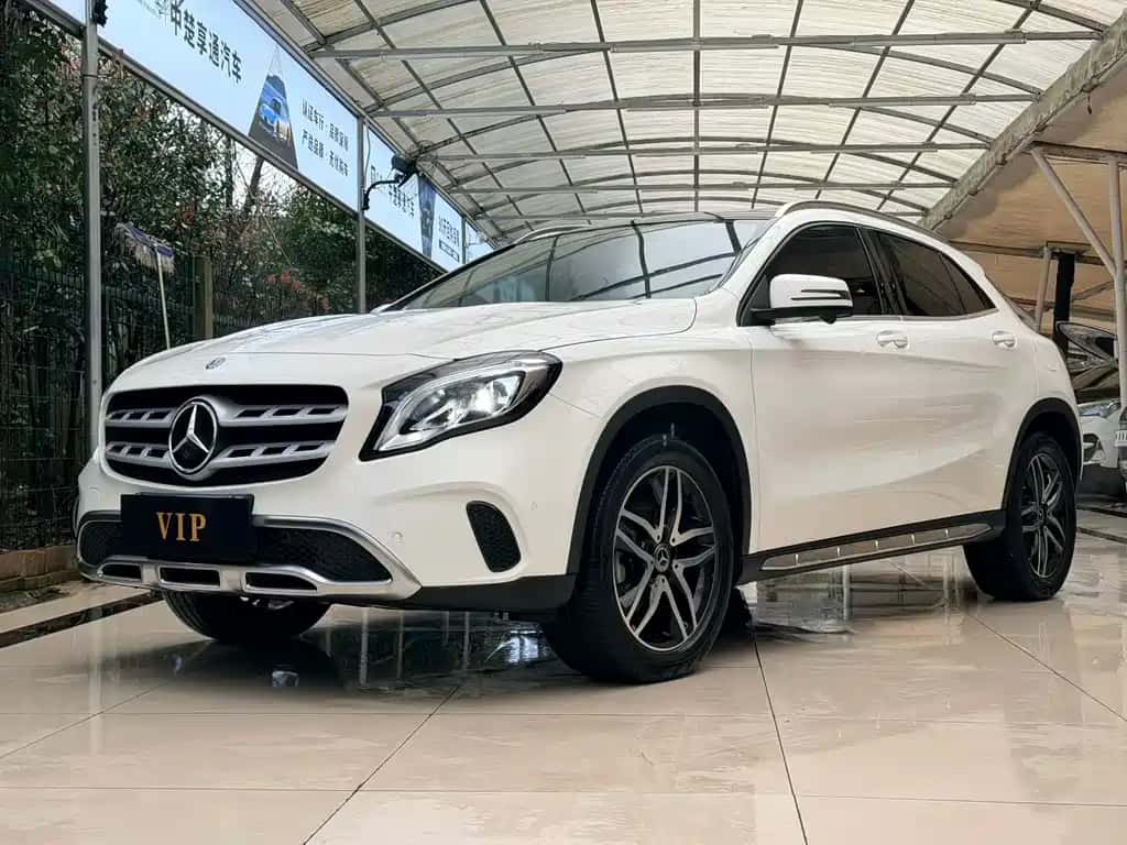 Mercedes-Benz Mercedes-Benz GLA