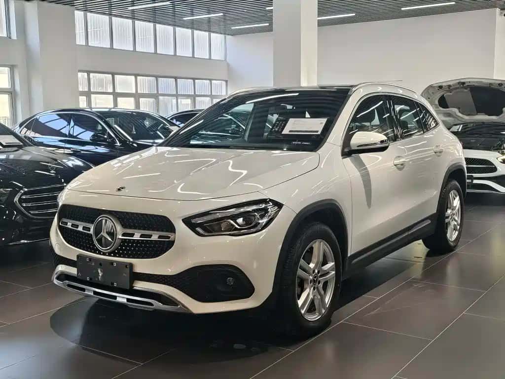 Mercedes-Benz Mercedes-Benz GLA