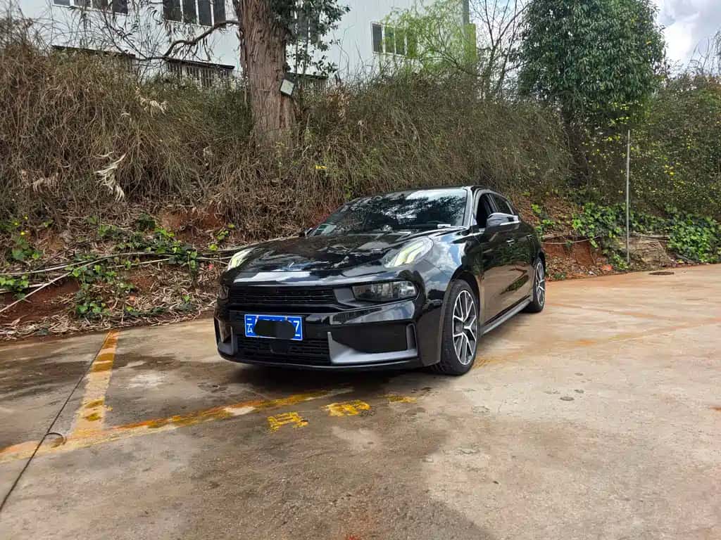 Lynk & Co Lynk & Co 03