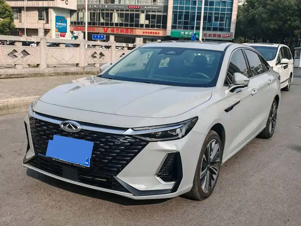 Chery Arrizo 8