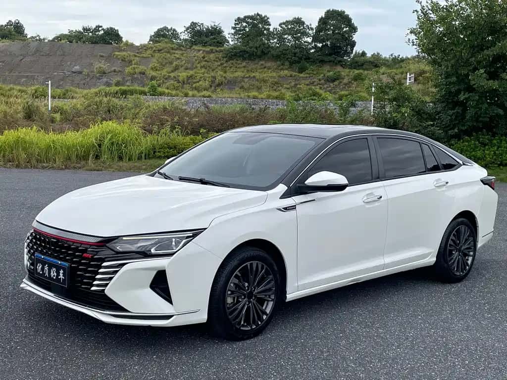 Dongfeng Fengshen Yixuan MAX