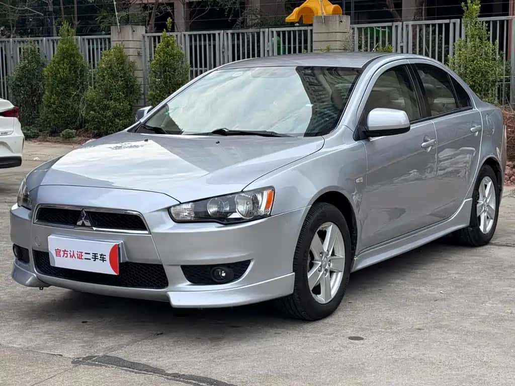 Mitsubishi Lancer