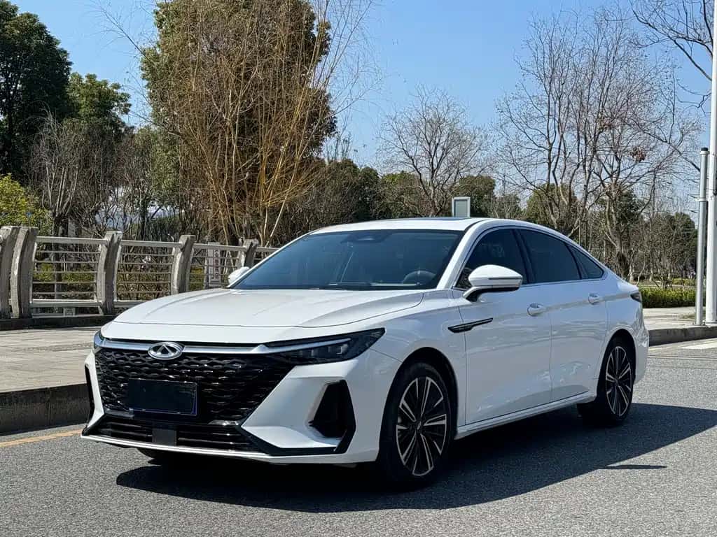 Chery Arrizo 8