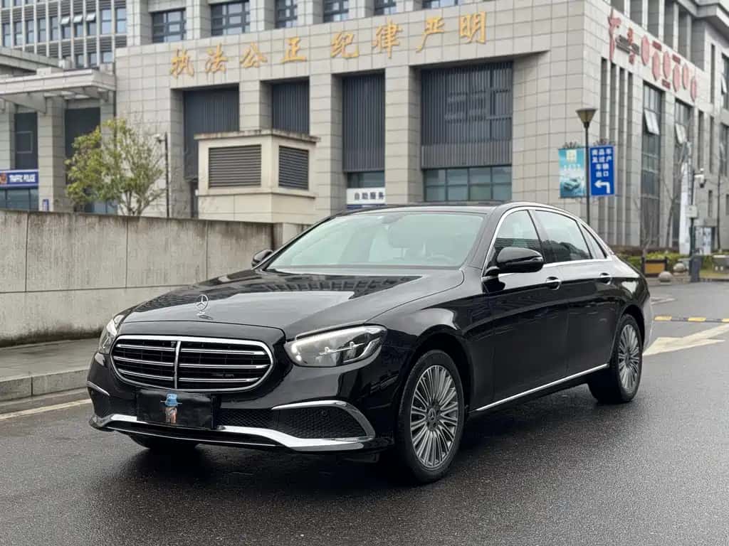 Mercedes-Benz Mercedes-Benz E-Class