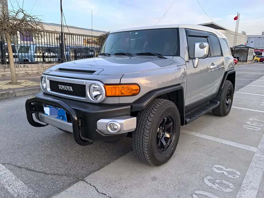 Toyota Land Cruiser (Imported)