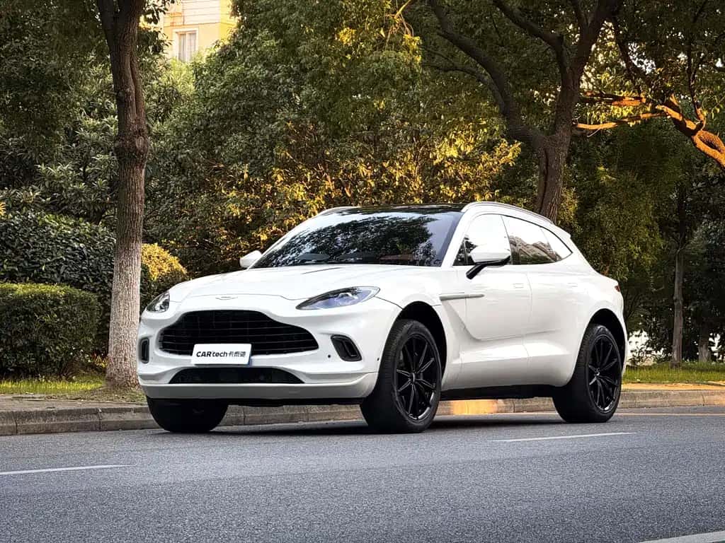 Aston Martin Aston Martin DBX