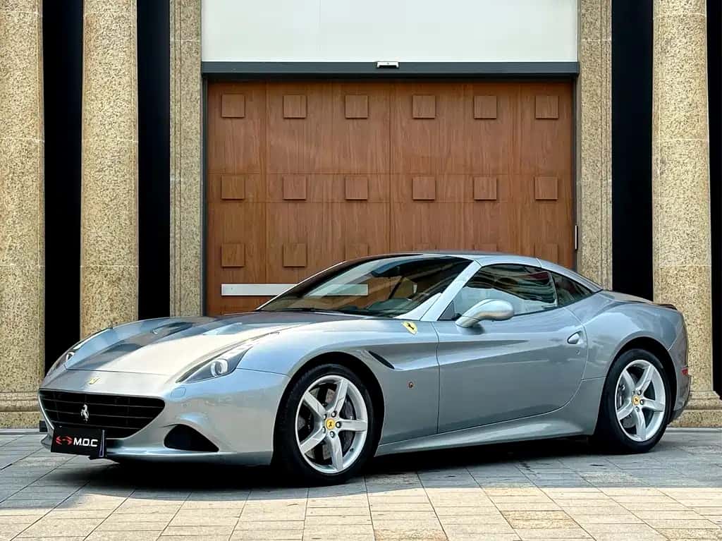 Ferrari California T