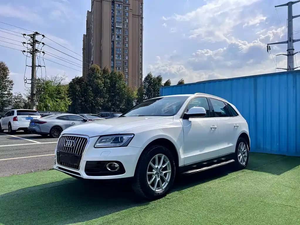 Audi Audi Q5