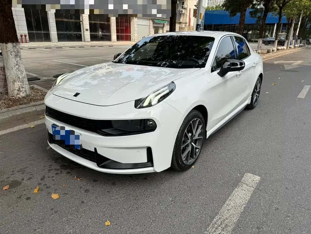 Lynk & Co Lynk & Co 03