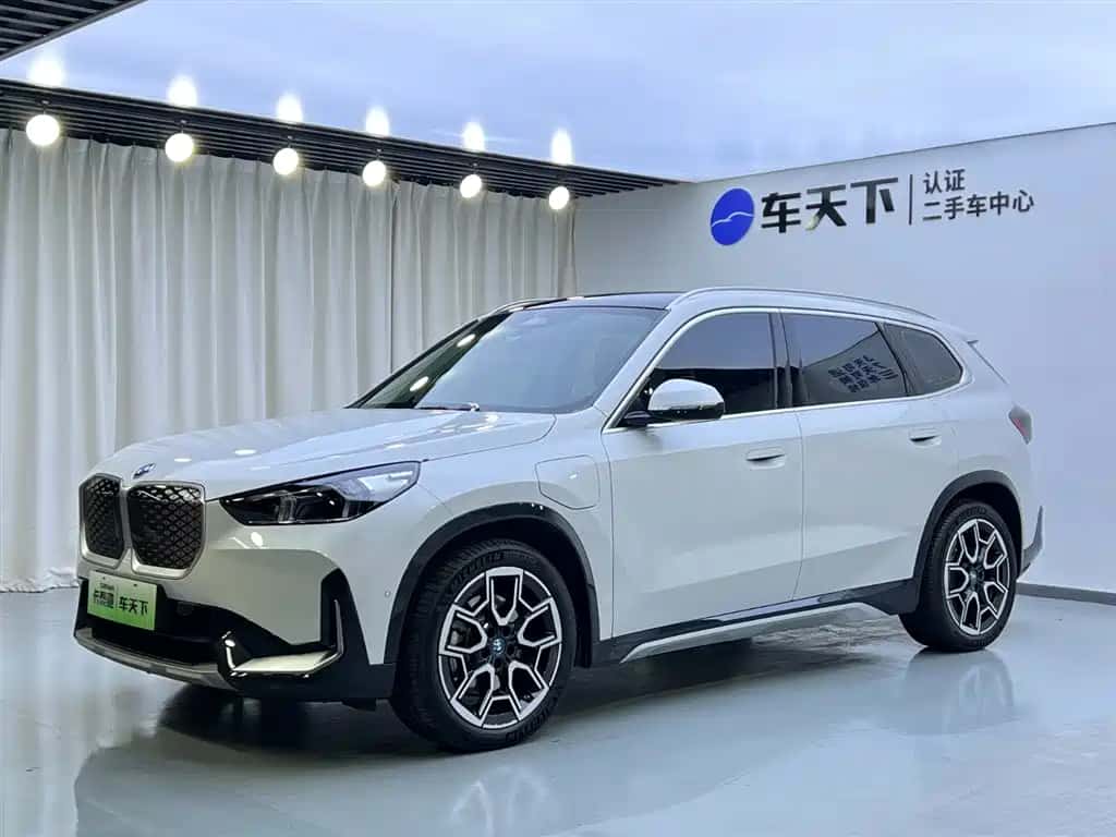 BMW BMW iX1