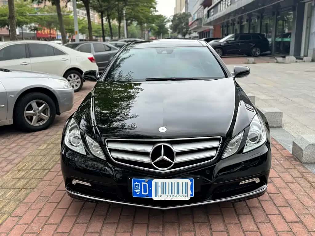 Mercedes-Benz Mercedes-Benz E-Class (Import)