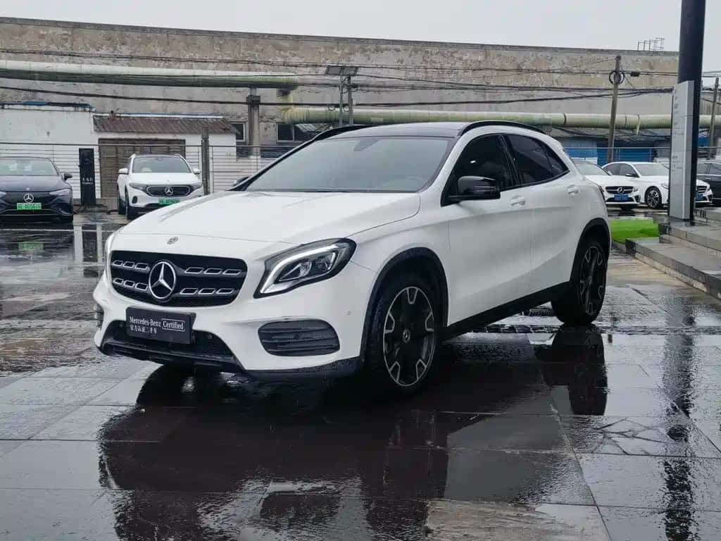 Mercedes-Benz Mercedes-Benz GLA