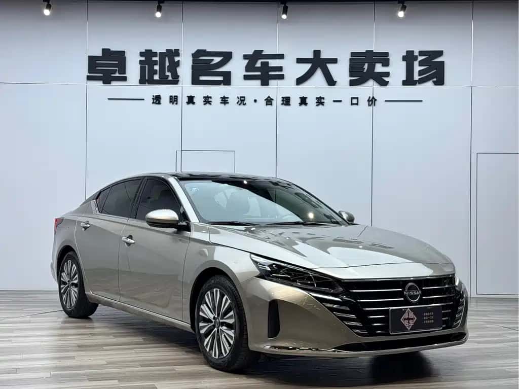 Nissan Teana