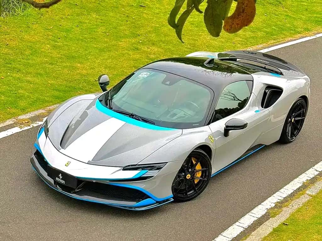 Ferrari SF90