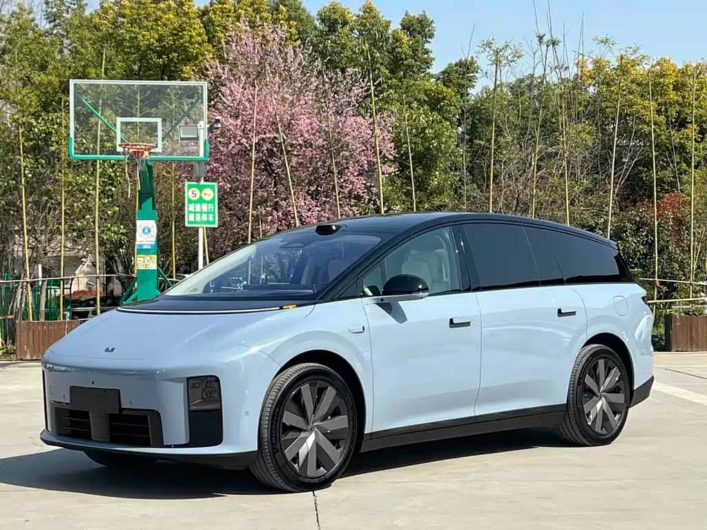 Li Auto Li i8