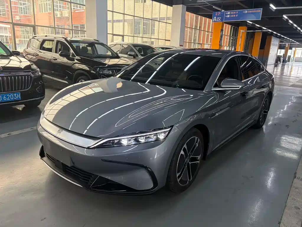 BYD (Build Your Dreams) Han