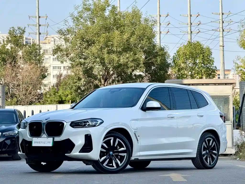 BMW BMW iX3
