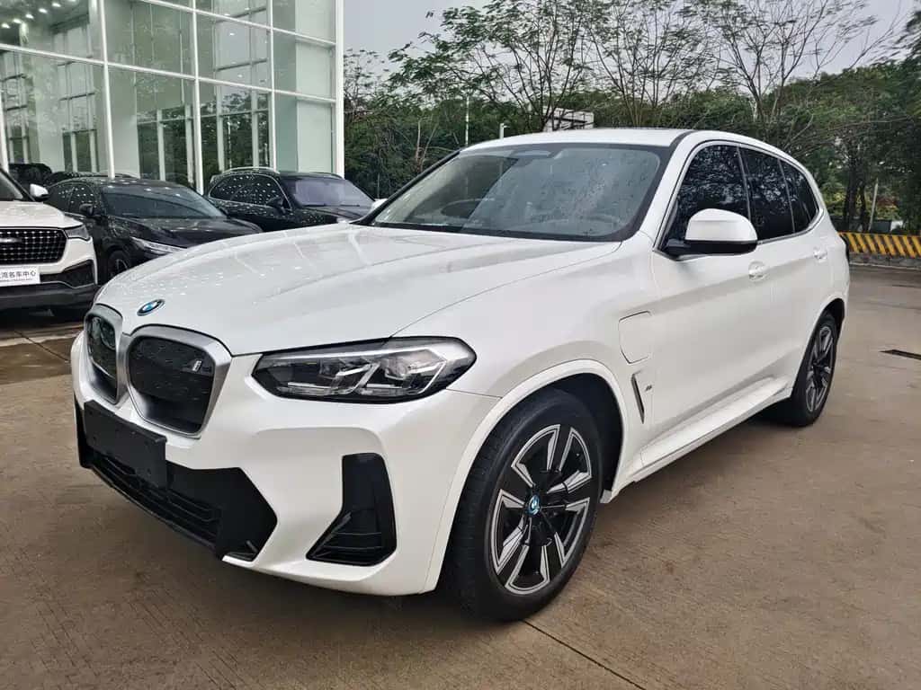 BMW BMW iX3