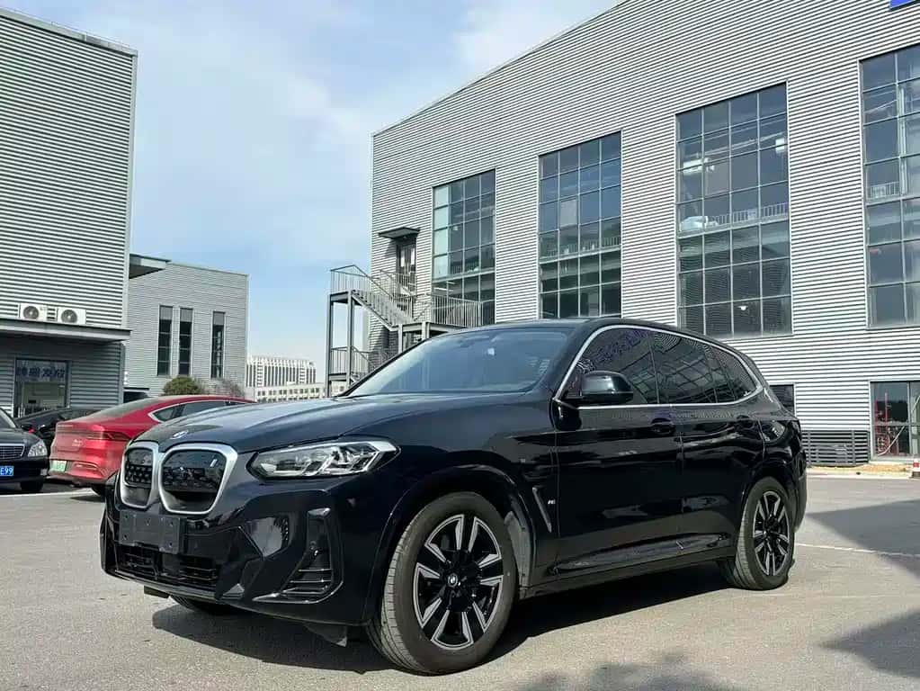 BMW BMW iX3