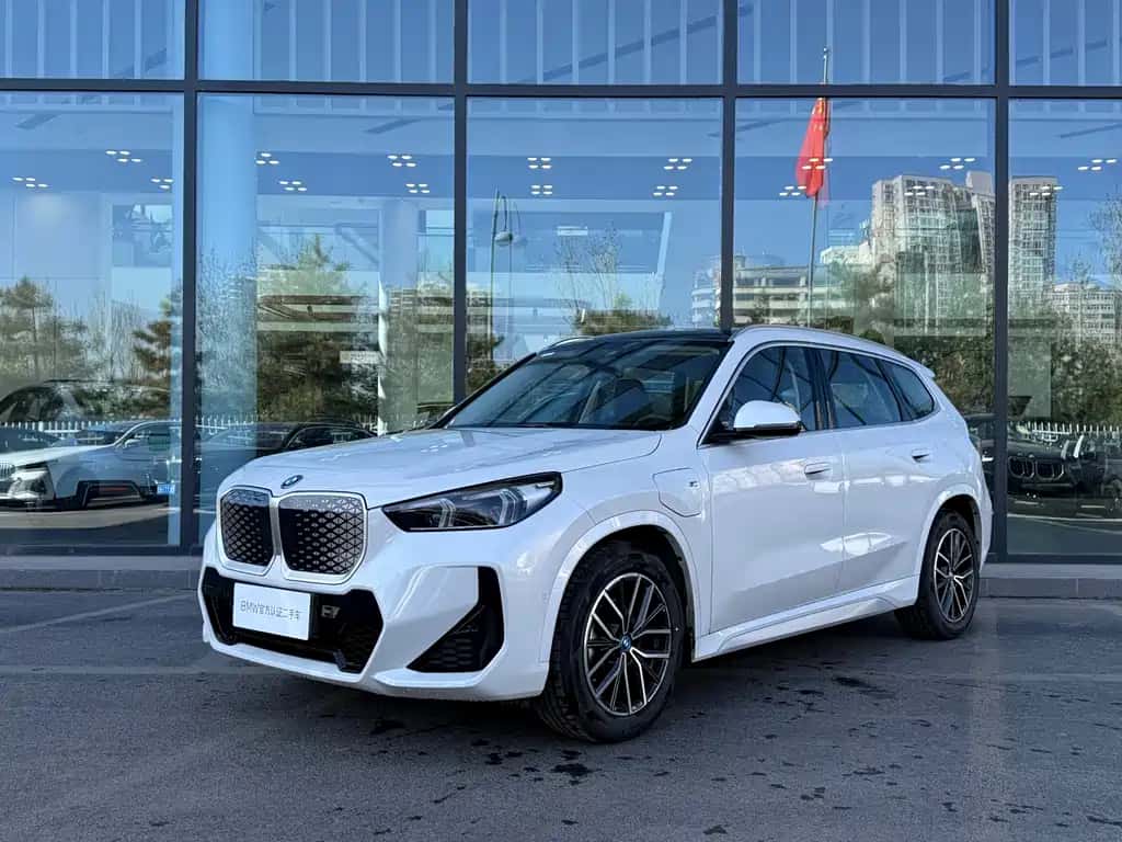 BMW BMW iX1