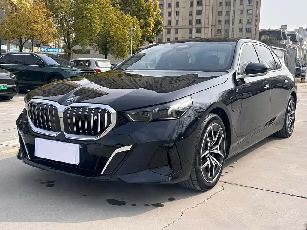 BMW BMW i5