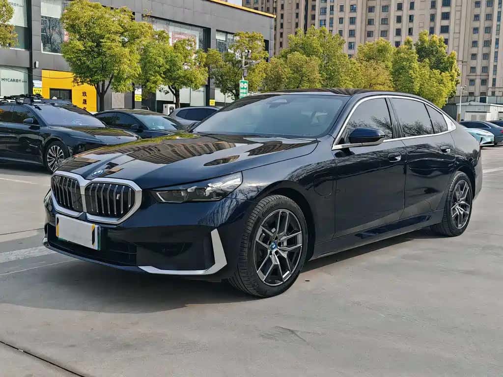 BMW BMW i5
