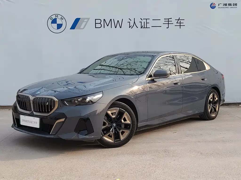 BMW BMW i5