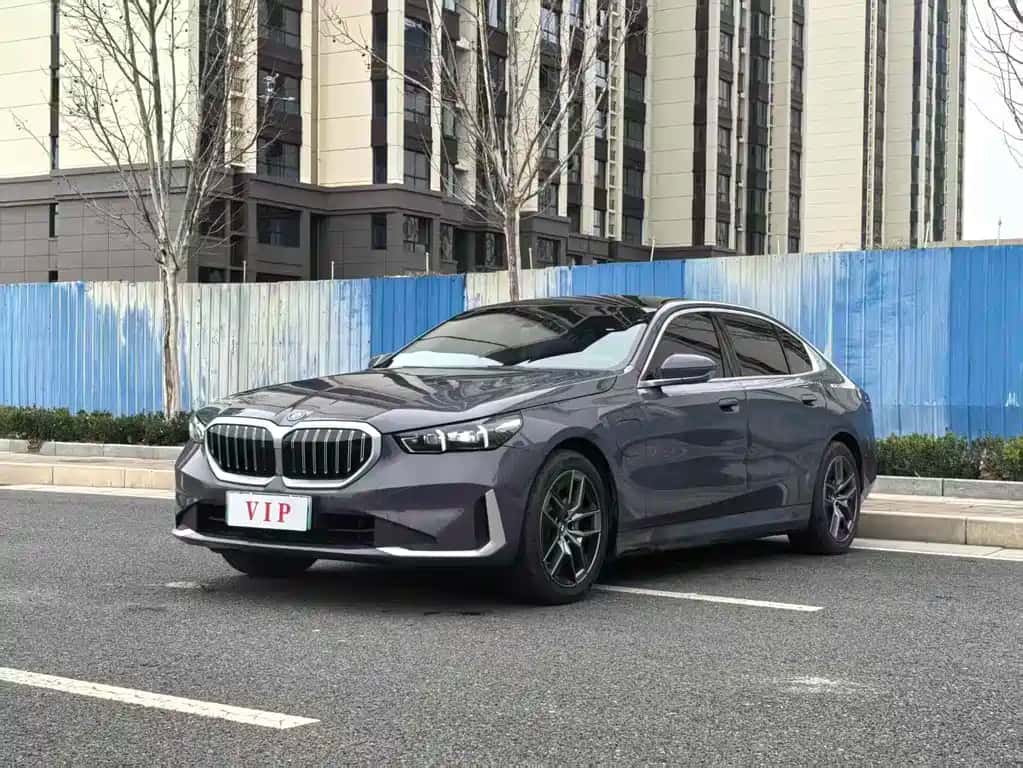 BMW BMW i5