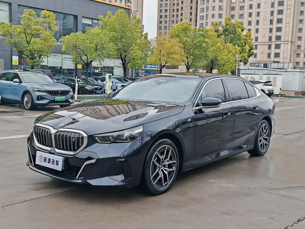 BMW BMW i5