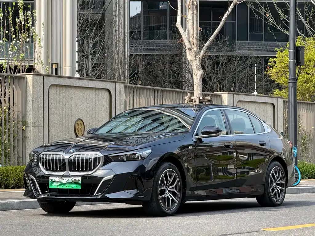 BMW BMW i5