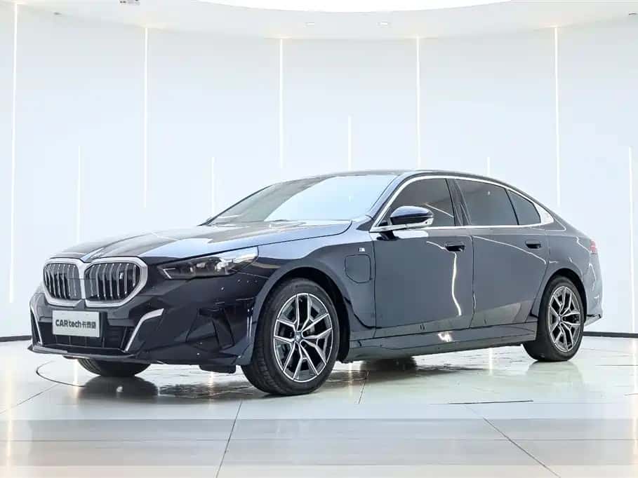 BMW BMW i5