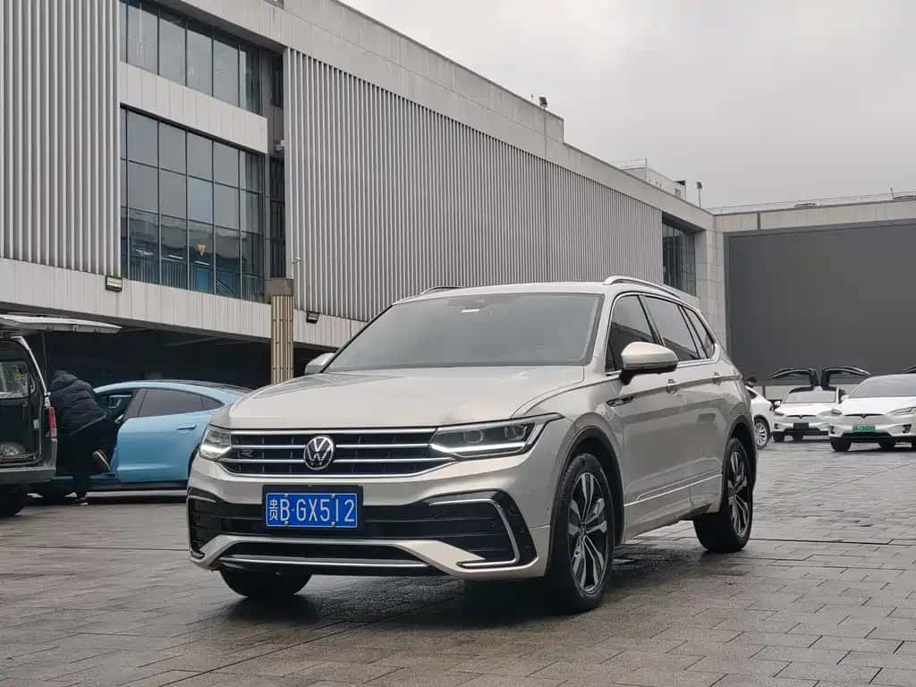Volkswagen Tiguan L
