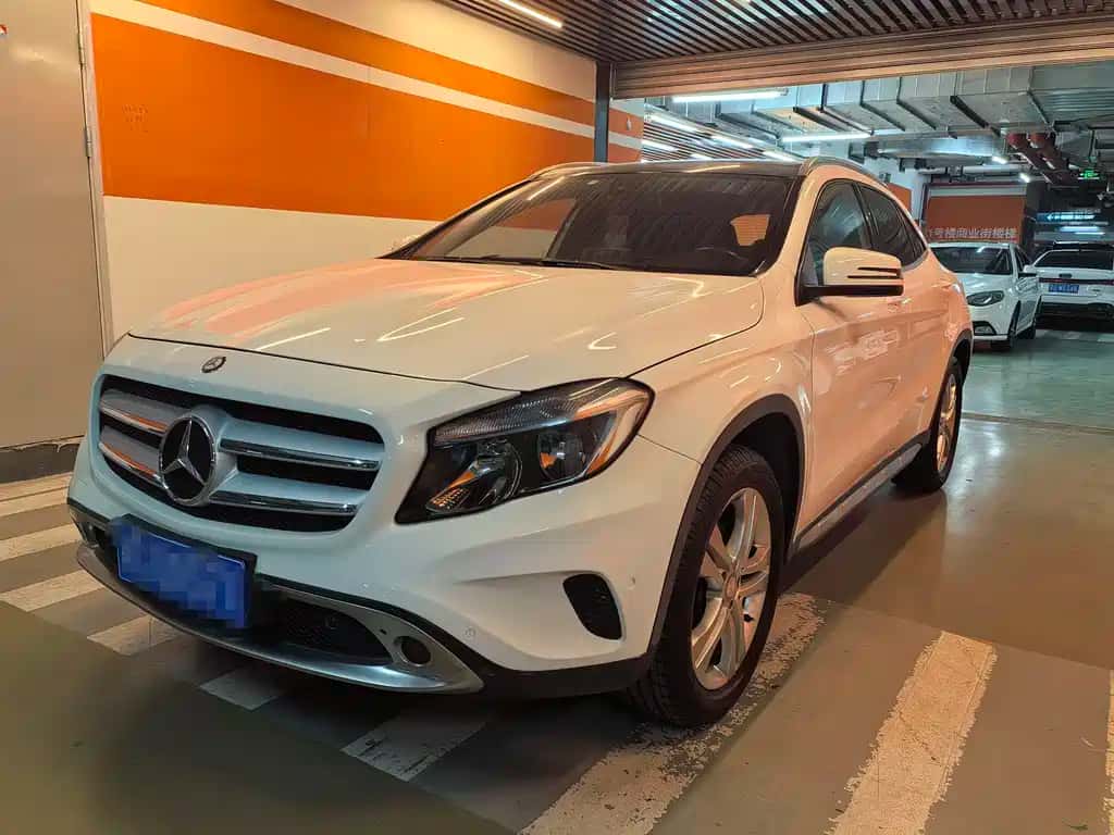 Mercedes-Benz Mercedes-Benz GLA