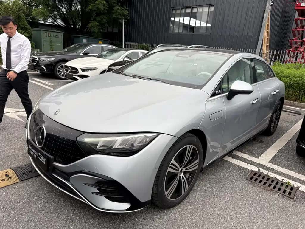 Mercedes-Benz Mercedes-Benz EQE