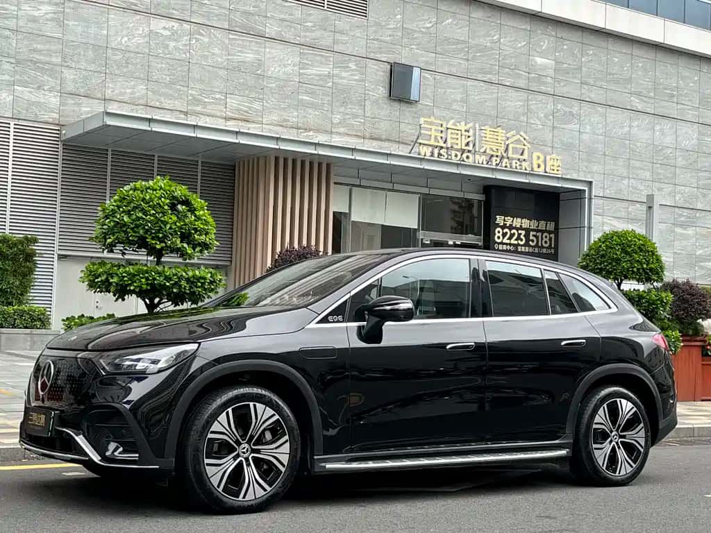 Mercedes-Benz Mercedes-Benz EQE SUV