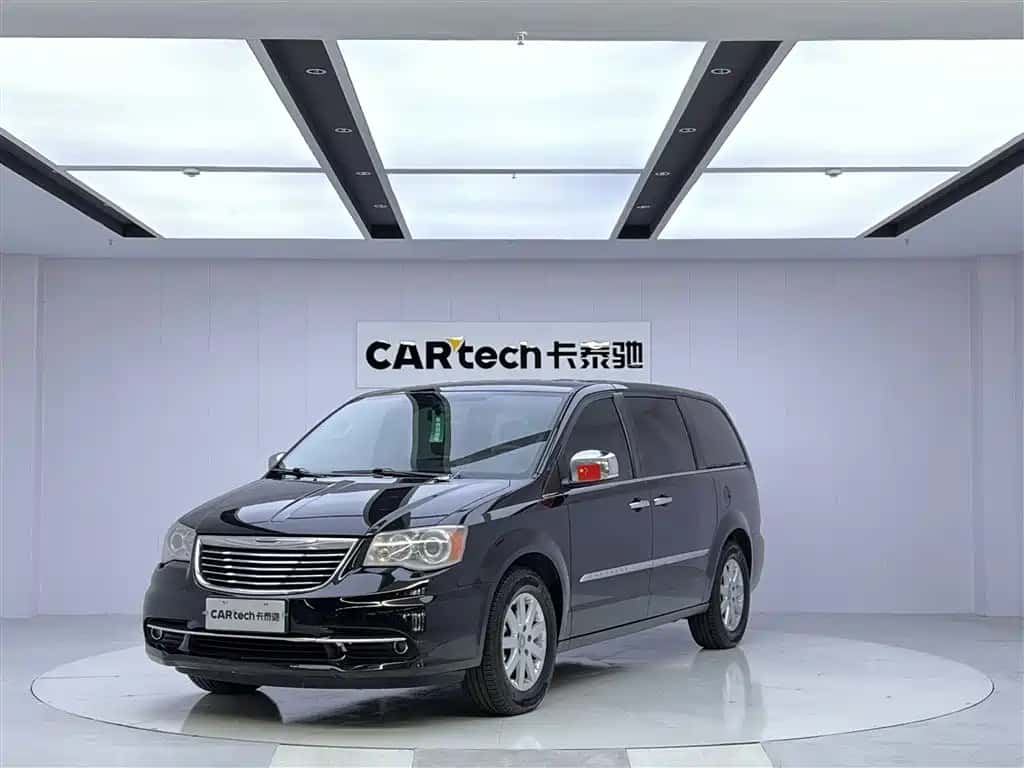 Chrysler Town & Country (Import)