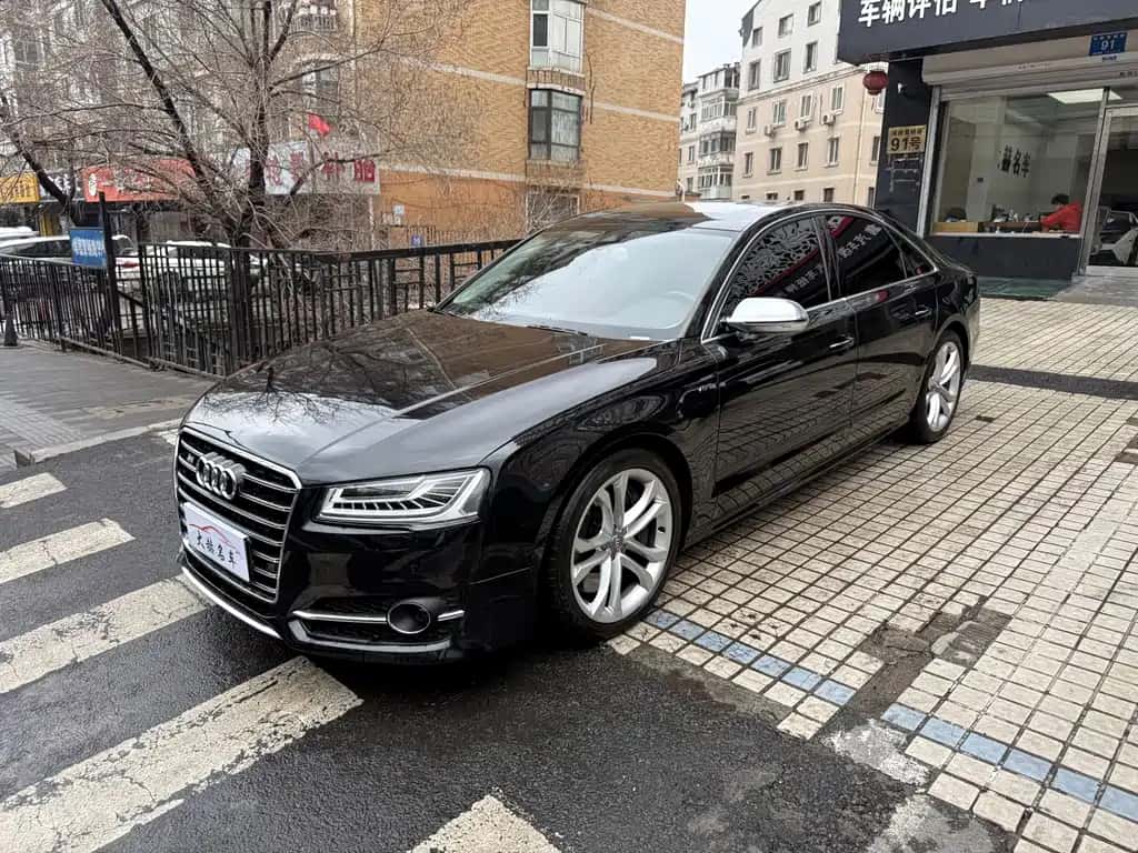 Audi Audi S8