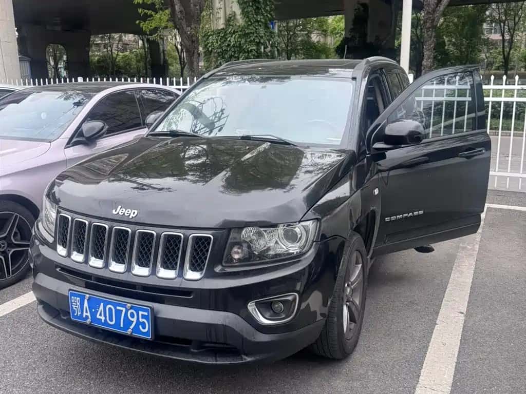 Jeep Jeep Compass (Import)