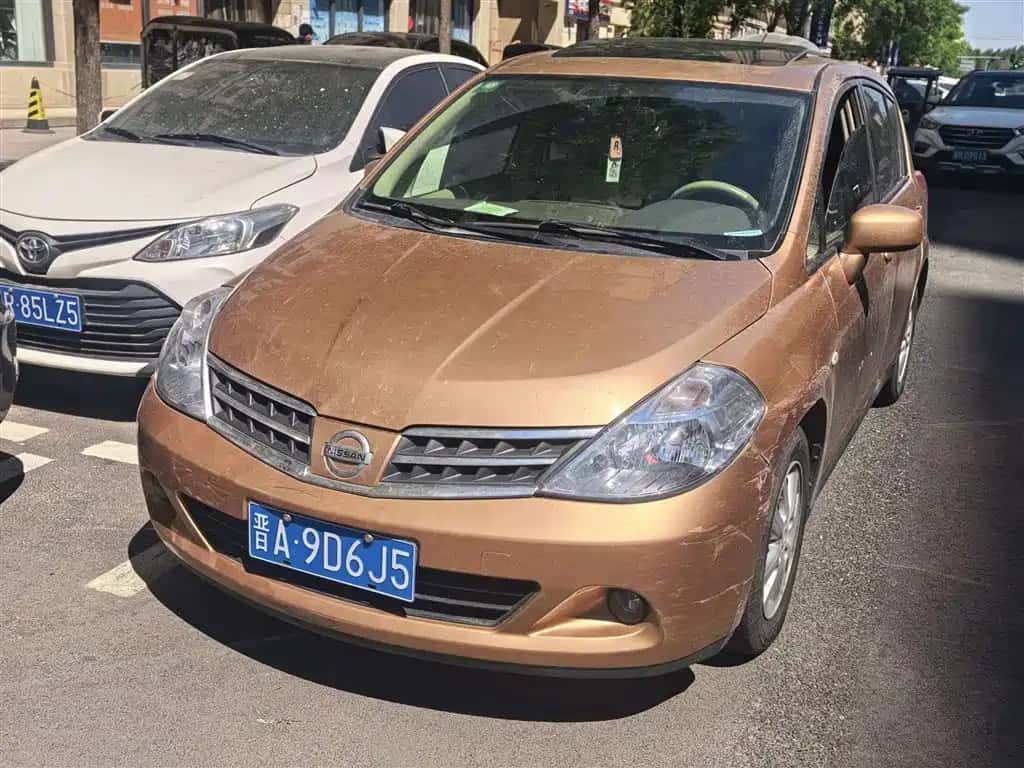 Nissan TIIDA