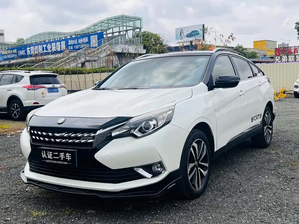 Venucia Venucia T90