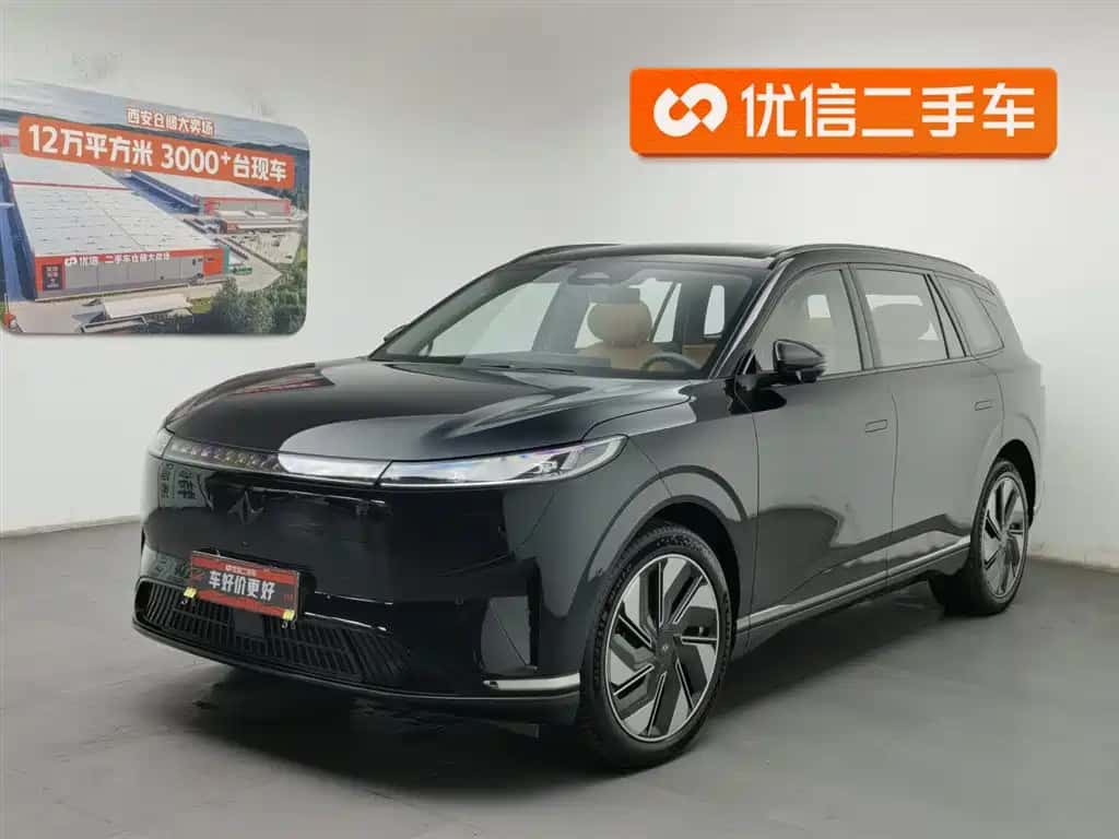 Dongfeng eπ eπ008
