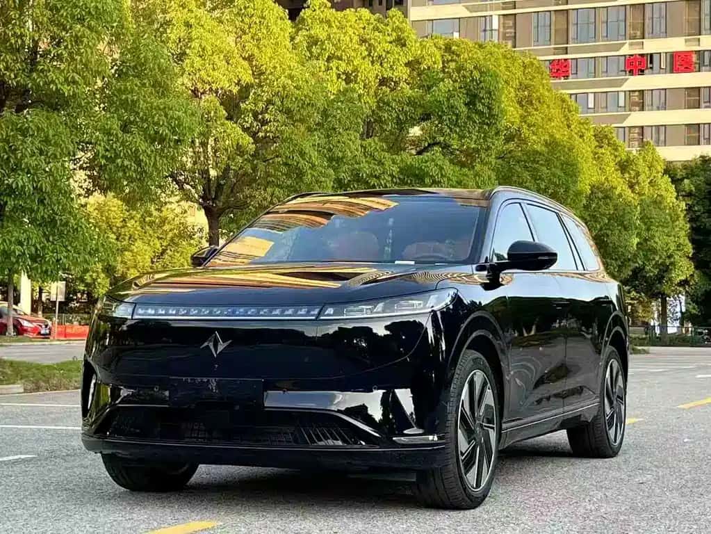 Dongfeng eπ eπ008