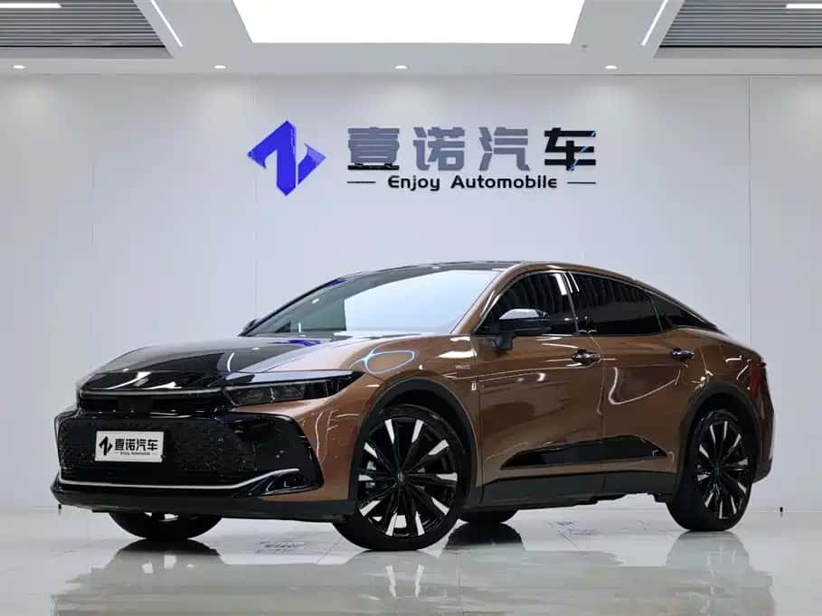 Toyota Crown SportCross