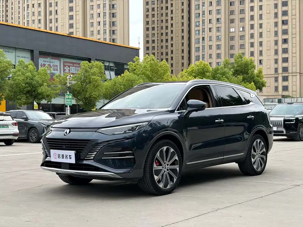 Denza Denza N8