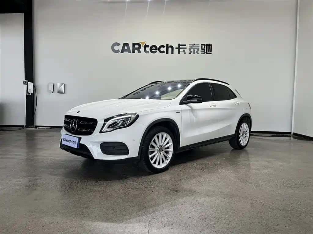 Mercedes-Benz Mercedes-Benz GLA