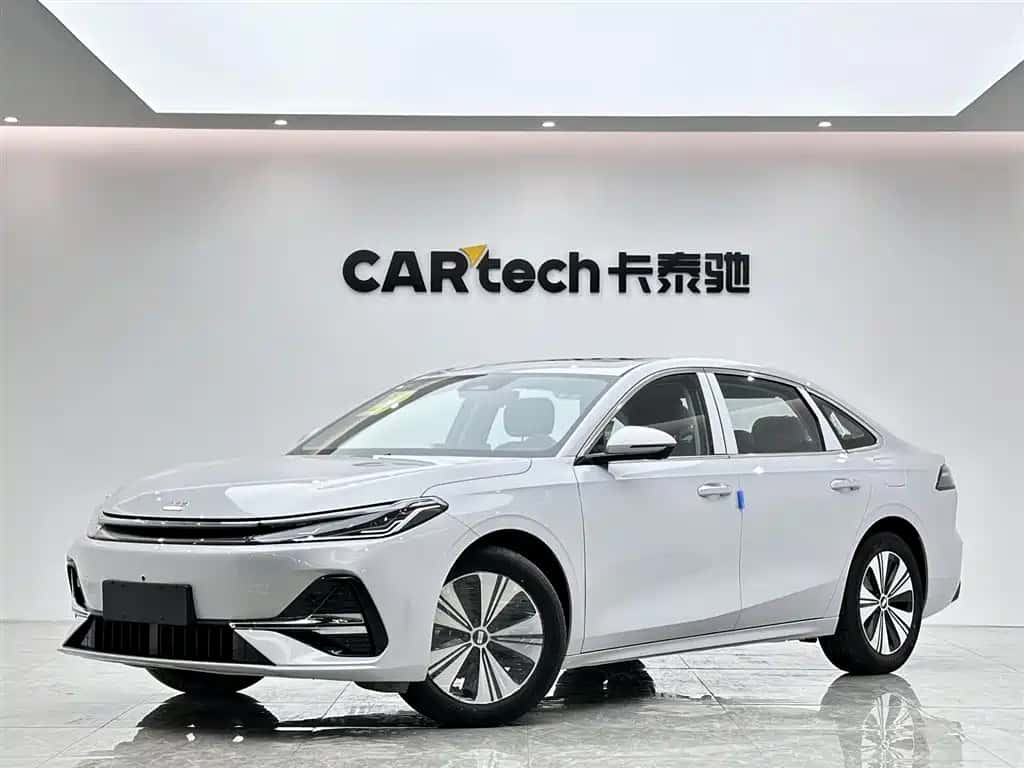 Geely Galaxy Galaxy A7 EM