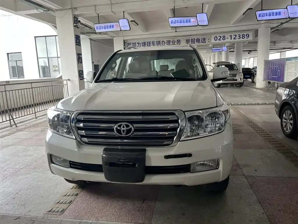 Toyota Land Cruiser (Imported)